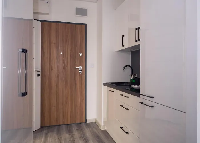 Lejlighed Prymasa Tysiaclecia 83a Center Viev Free Garage By Perfect 1118